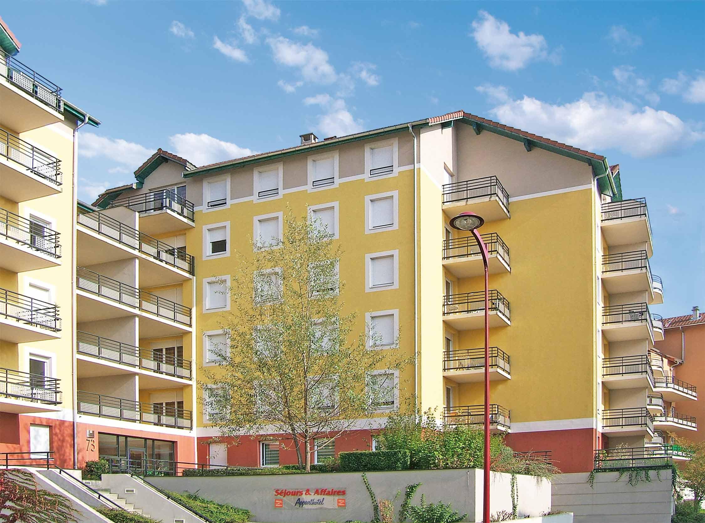 Sejours & Affaires Geneve Saint Genis Aparthotel Buitenkant foto