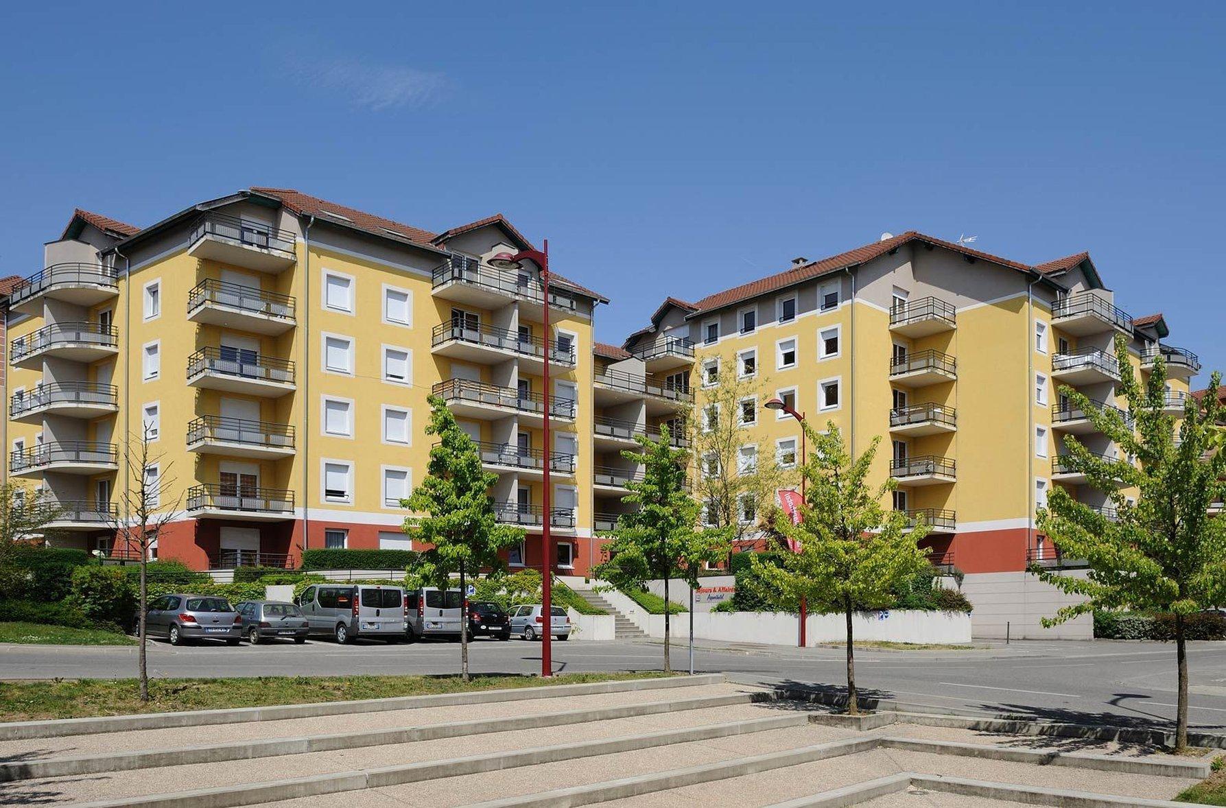 Sejours & Affaires Geneve Saint Genis Aparthotel Buitenkant foto